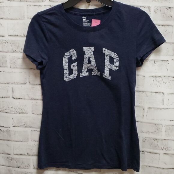 GAP Tops - Gap tee  